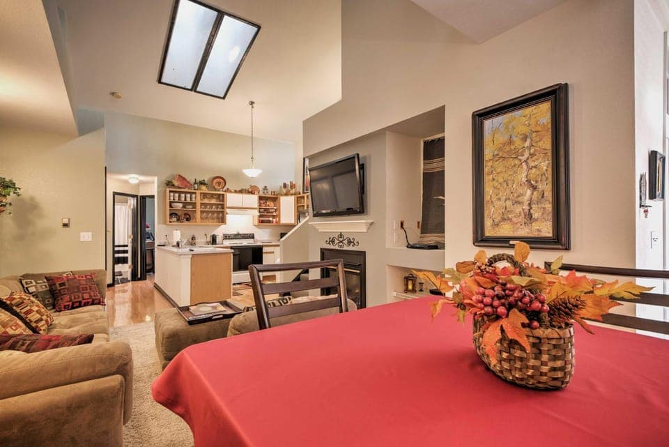 Cozy Littleton Condo w/Loft & Patio on Golf Course House in Englewood