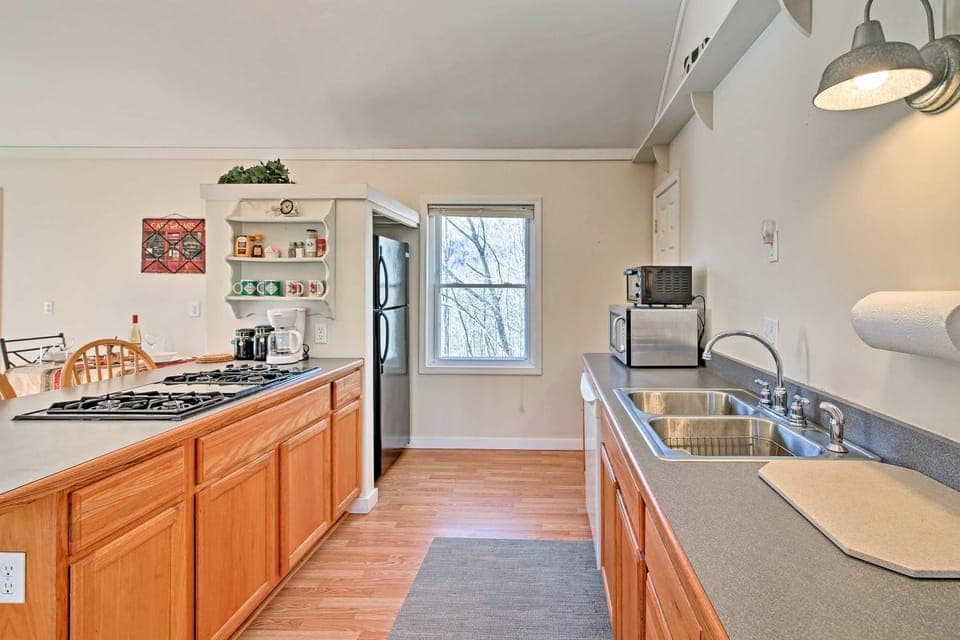 Forest Views! ‘The Woodshop’ Robbinsville Cabin Cabin in Stecoah