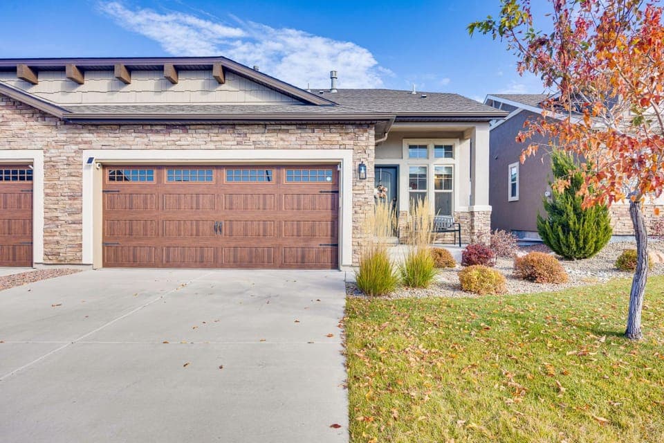 8 Mi to USAFA! Townhome w/ Game Room & Backyard House in Black Forest