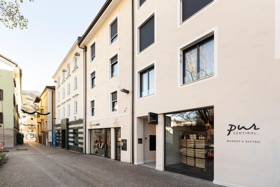 Property building, City view, Location