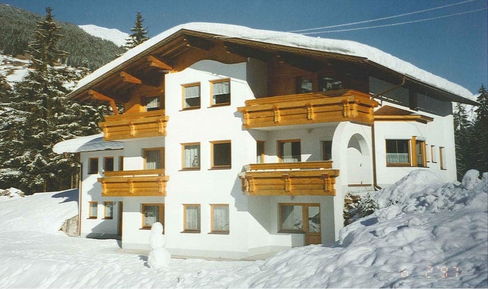 Property building, Winter