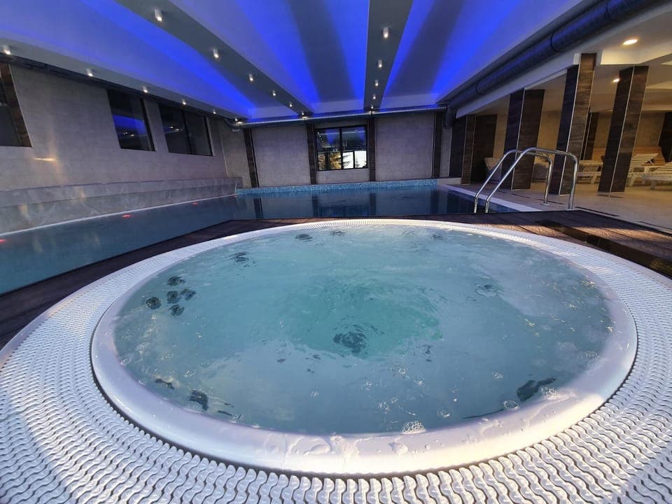 Hot Tub, Spa and wellness centre/facilities, Swimming pool