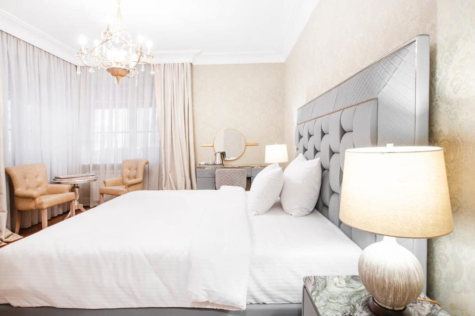 Photo of the whole room