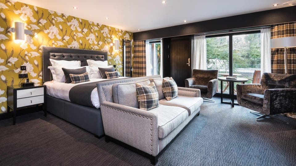 Photo of the whole room