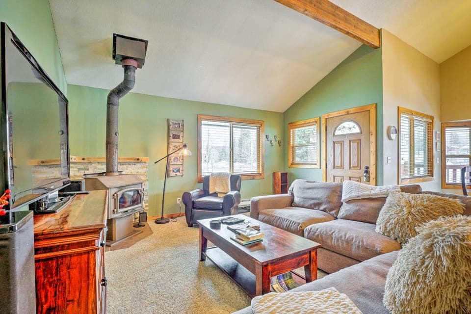 Silverthorne Ski Base w/ Mtn Views: Walk to Trails House in Silverthorne