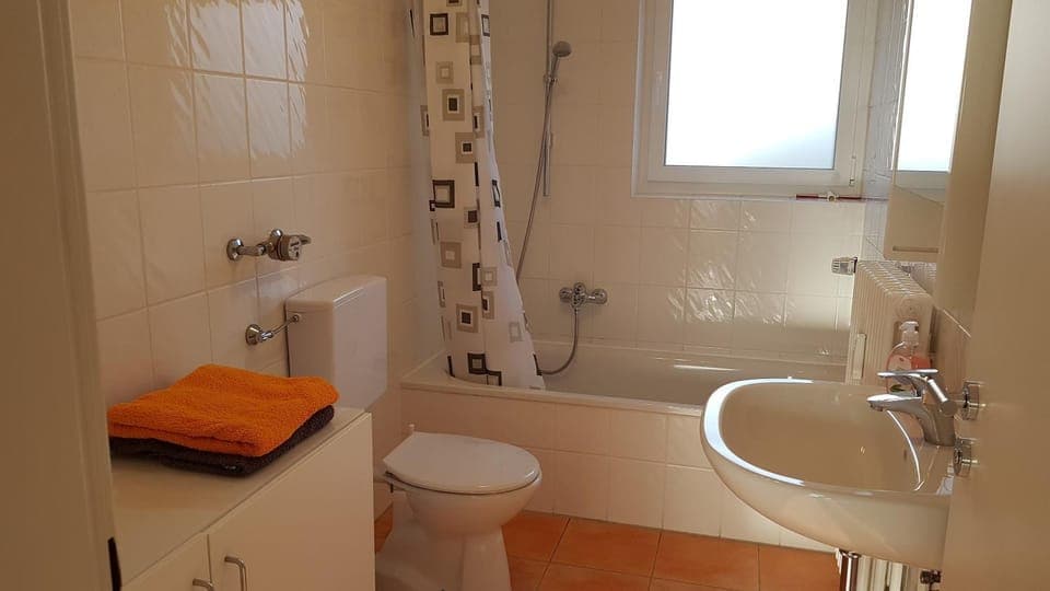 Bathroom, Living room