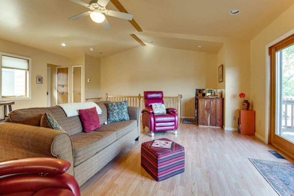 Deep Creek Lake Townhome w/ Deck & Water Views House in Deep Creek Lake