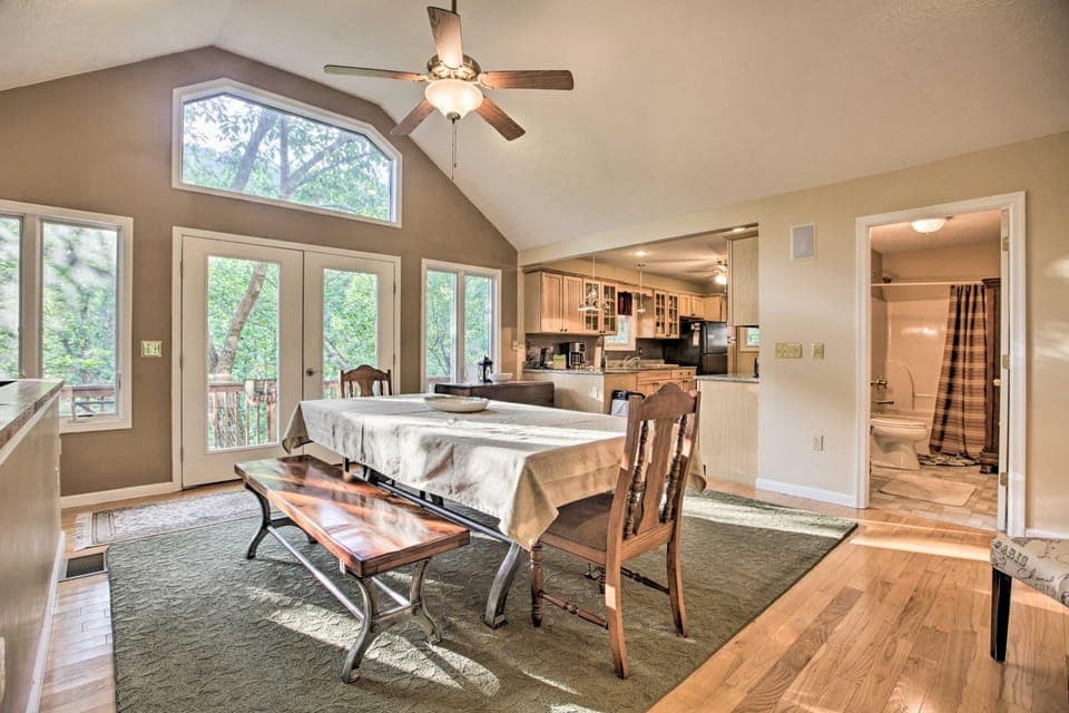 Resort Home on Mountain Golf Course w/ Deck & View House in Massanutten