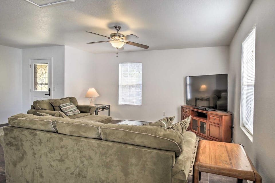 Home w/ Yard: 1 Mi to Indian Rocks Beach & Golf House in Indian Rocks Beach