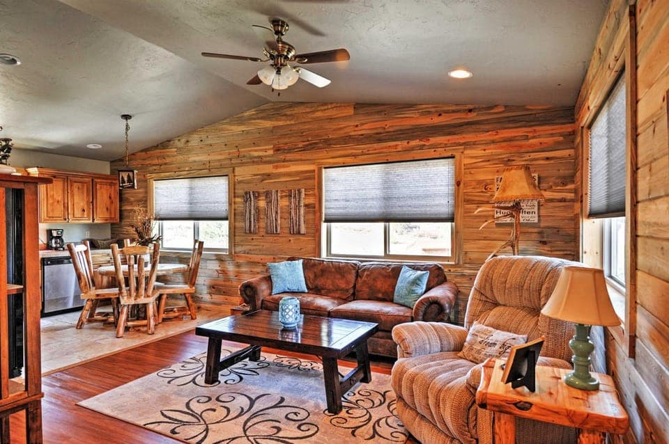 Pagosa Springs Escape with Deck, Hot Tub and Grill! Apartment in Colorado