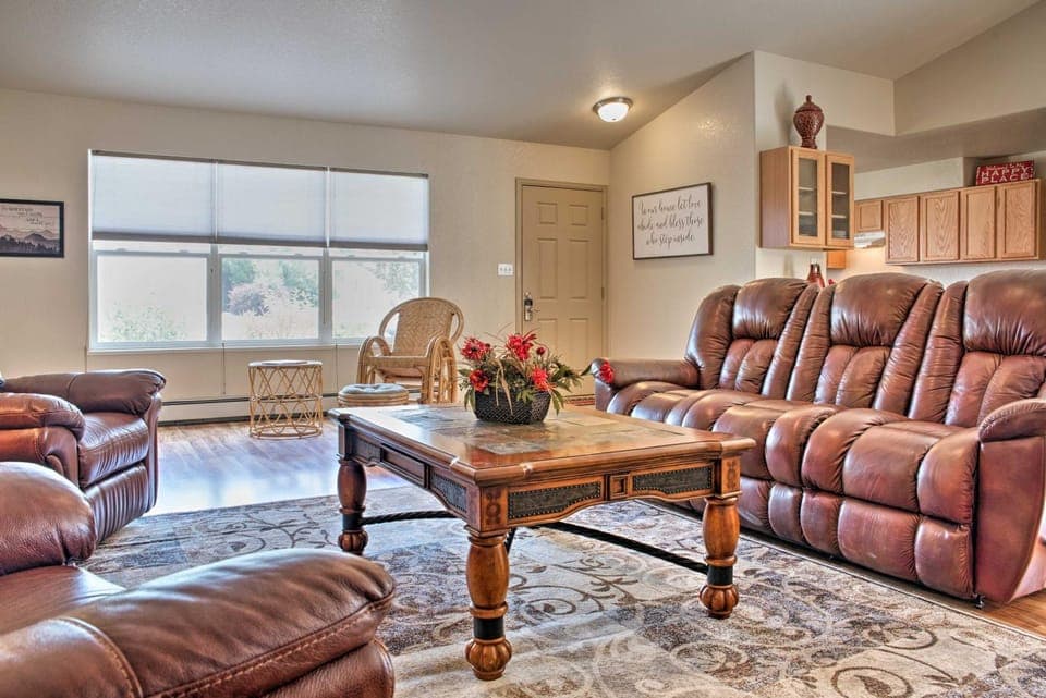 Montrose Townhome 13 Mi to Black Canyon Nat’l Park House in Montrose