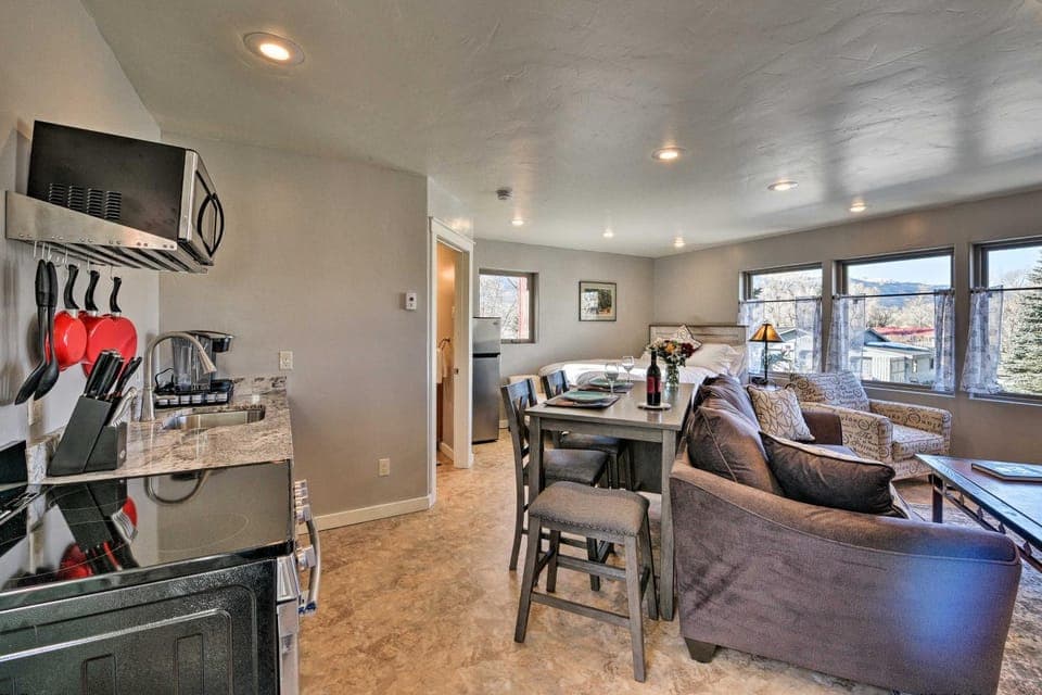 Cozy Mountain Studio By Main Street & Hot Springs! Apartment in Buena Vista