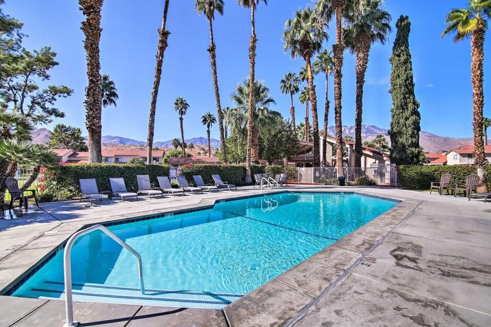 Palm Springs Abode w/ Pool Access, Near Golfing House in Cathedral City