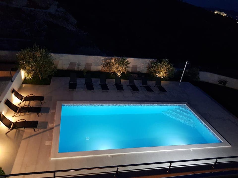 Pool view, Swimming pool, Swimming pool