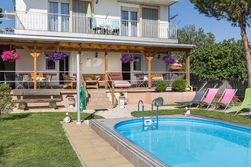 Property building, Swimming pool, Swimming pool