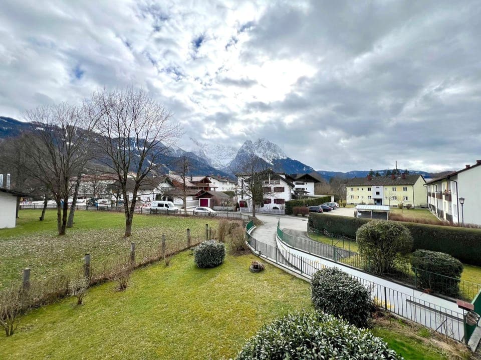 Neighbourhood, Mountain view