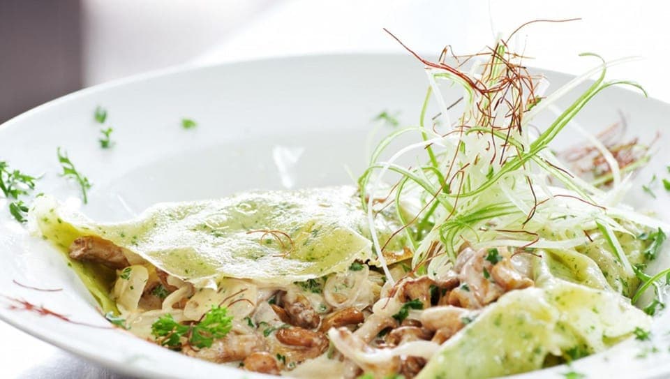 Restaurant/places to eat, Food and drinks, Food