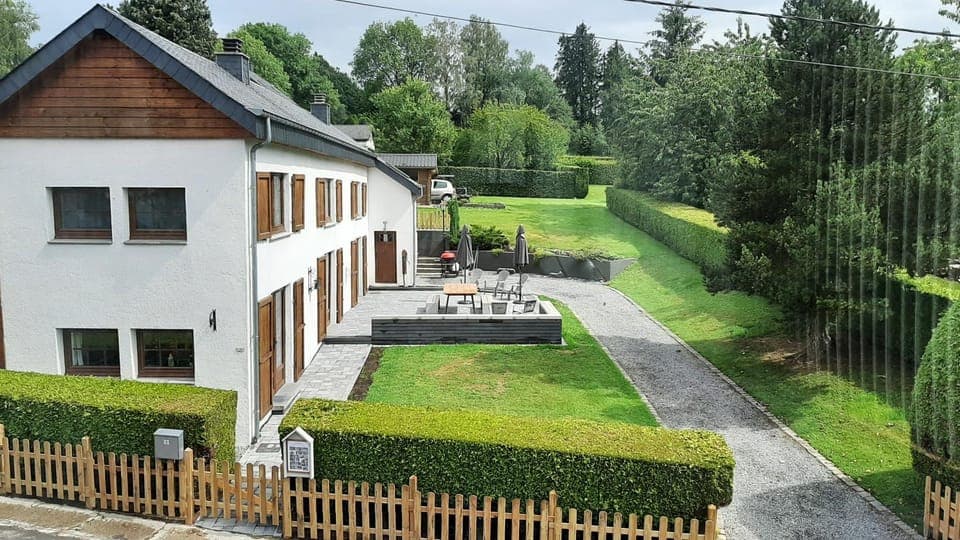 Patio, Facade/entrance