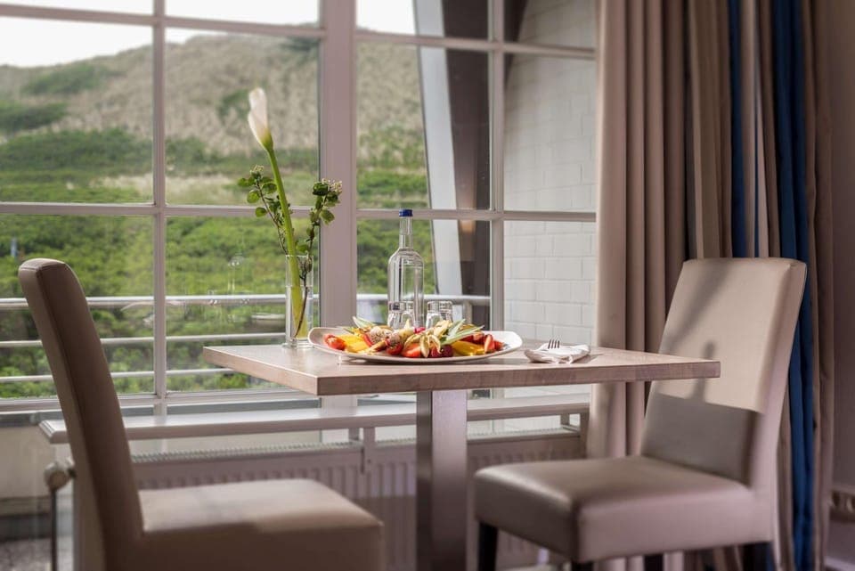 Photo of the whole room, On site