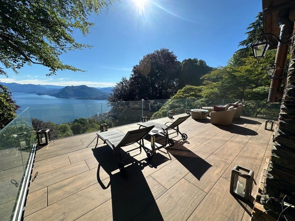 Balcony/Terrace, Lake view, Mountain view