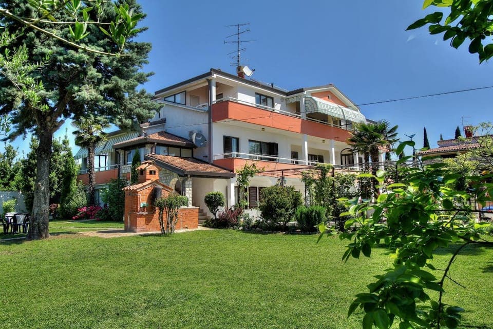 Property building, Garden