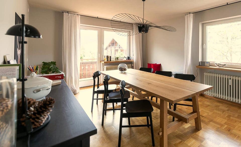 Living room, Dining area