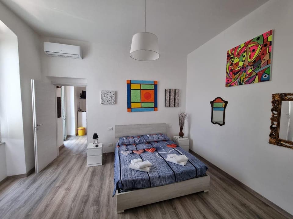 Bedroom, air conditioner