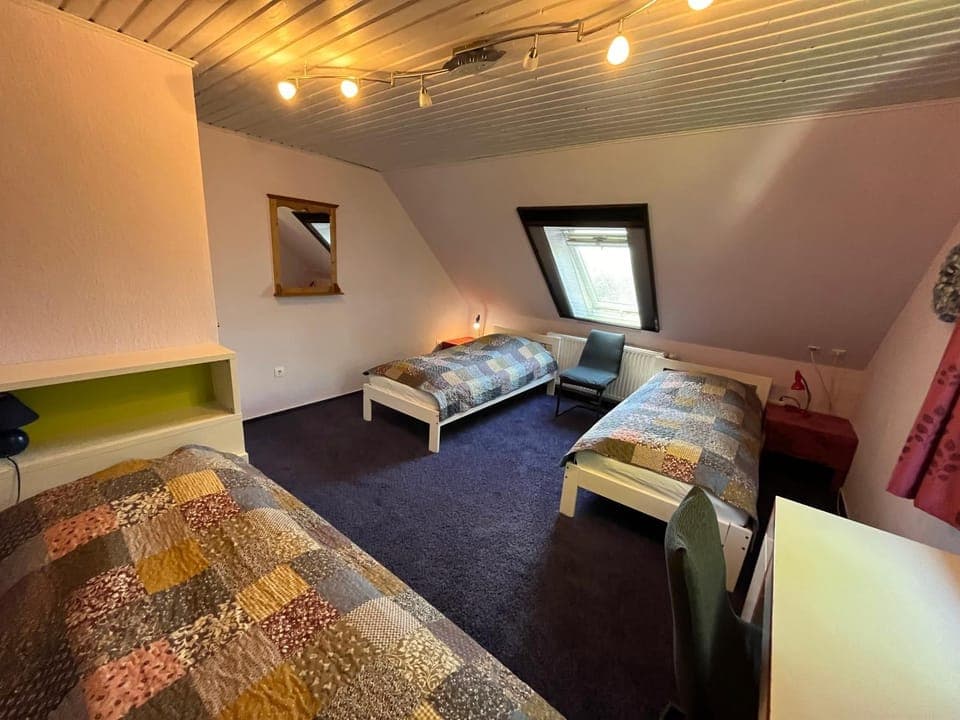 Bed, air conditioner