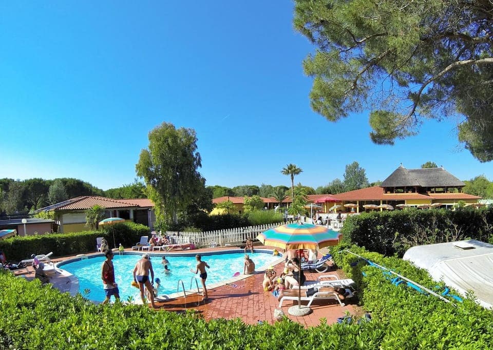 Swimming pool, Swimming pool