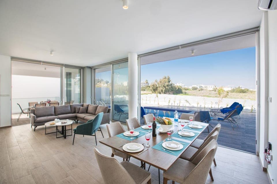 Patio, Living room, Dining area