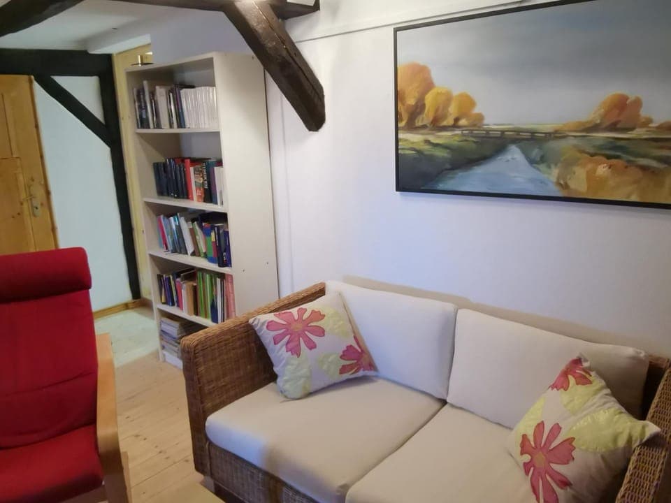 Library, Seating area