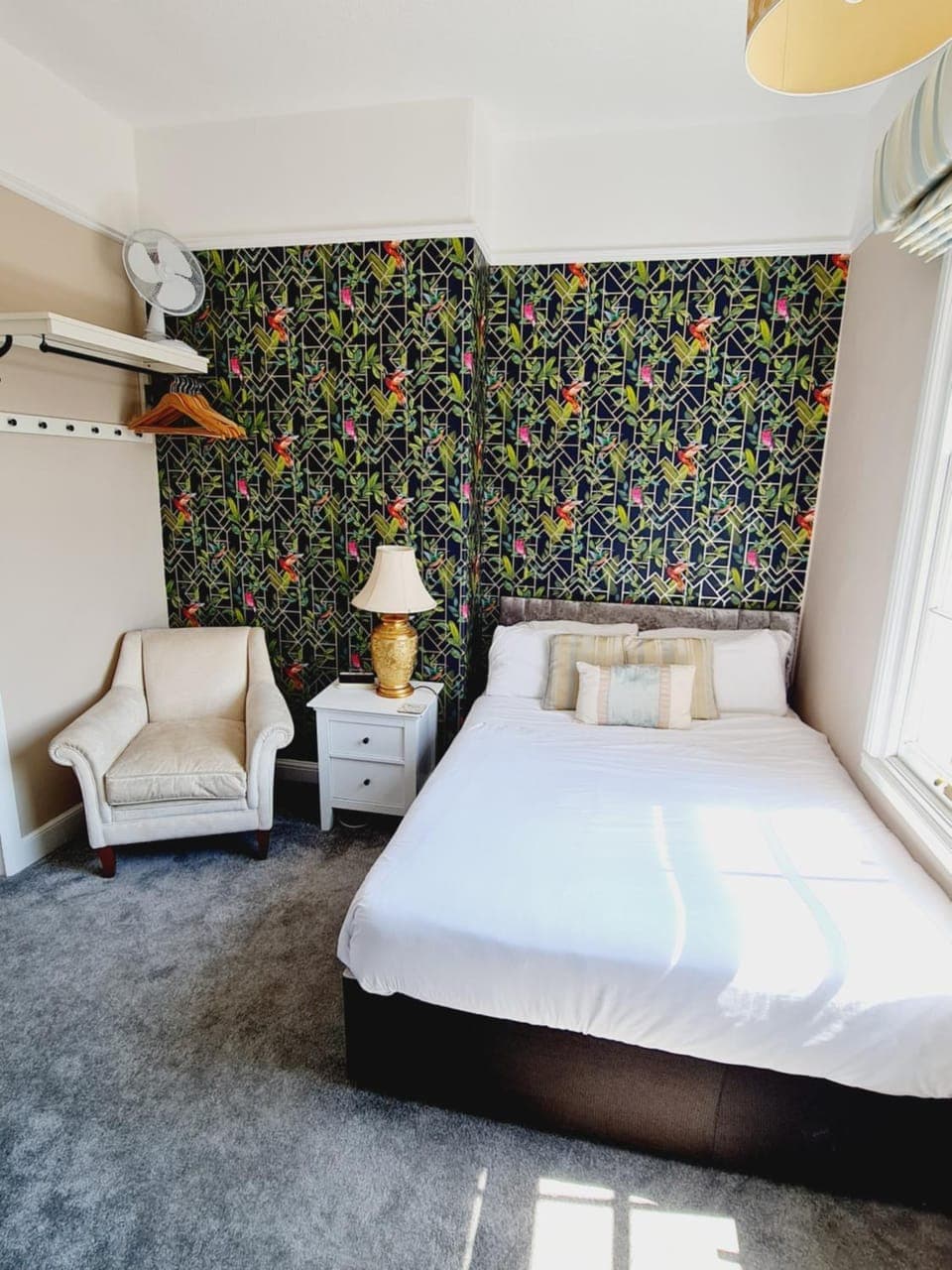 Photo of the whole room