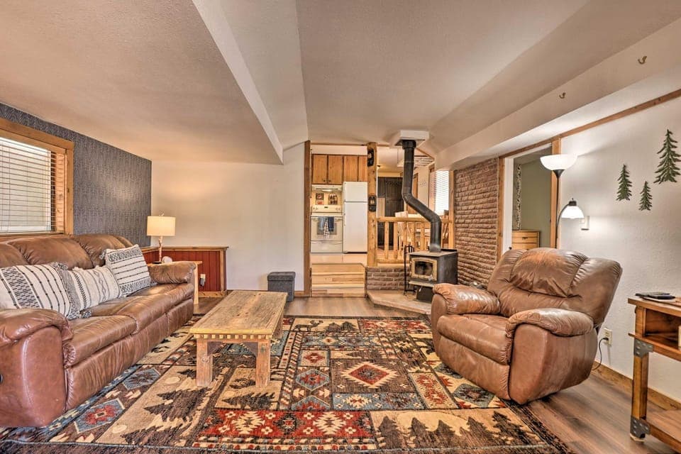 Fireplace, Deck & Mtn Views: Grand Lake Home! House in Rocky Mountain National Park