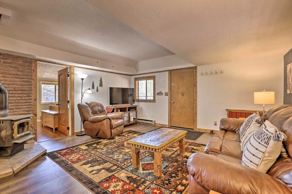 Fireplace, Deck & Mtn Views: Grand Lake Home! House in Rocky Mountain National Park