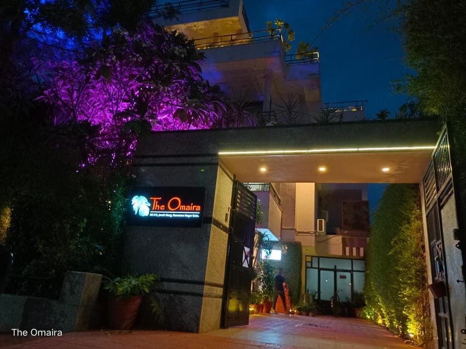 Facade/entrance, Property logo or sign