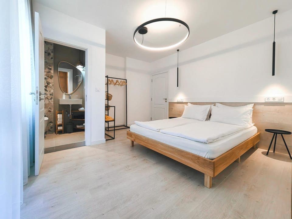 Bed, Bedroom, wardrobe