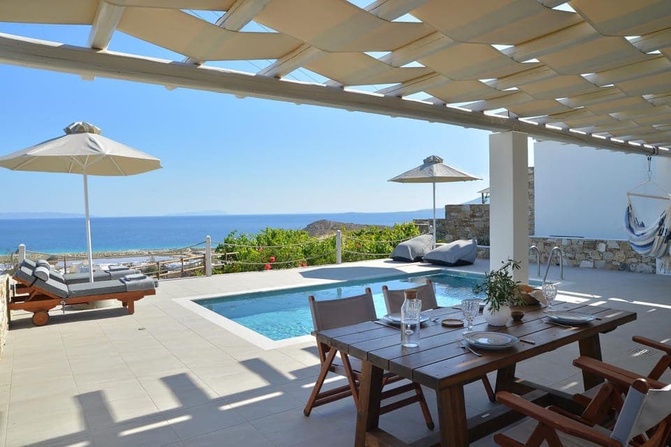 Balcony/Terrace, Dining area, Swimming pool