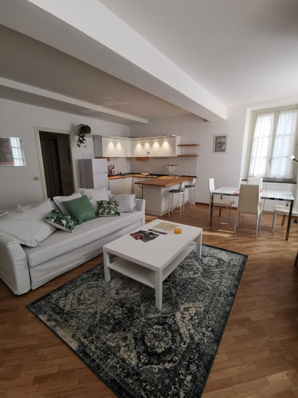 Kitchen or kitchenette, Living room, Dining area