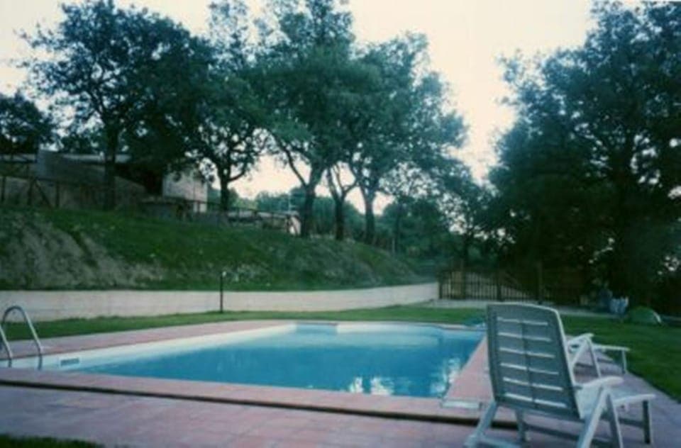 Swimming pool, Swimming pool