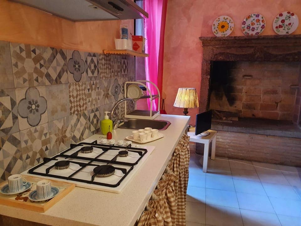 Kitchen or kitchenette