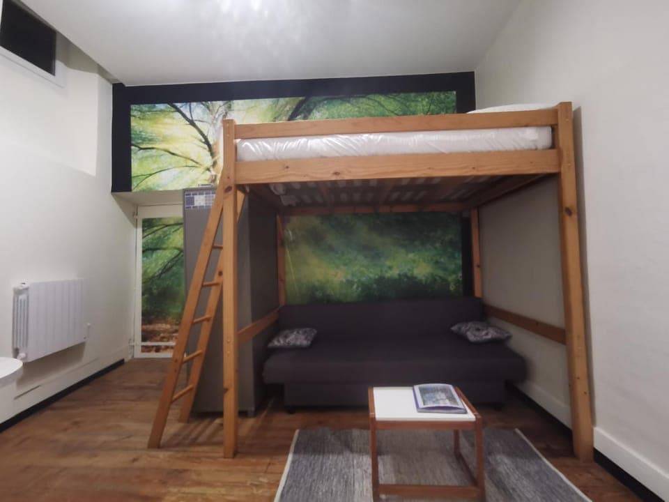 Photo of the whole room