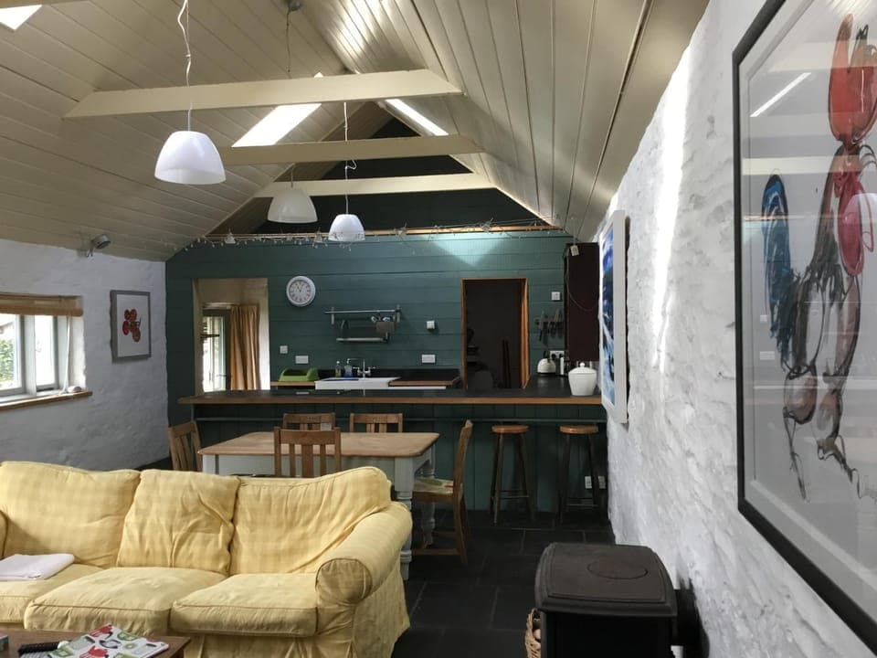 Seating area, Dining area