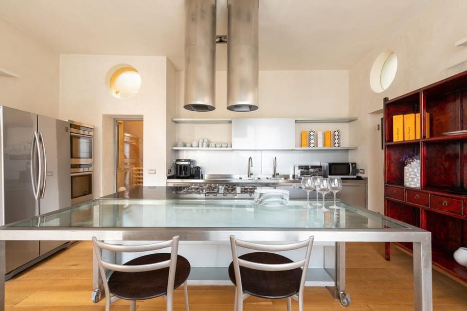 Kitchen or kitchenette, Dining area, minibar, oven, pet friendly, stove