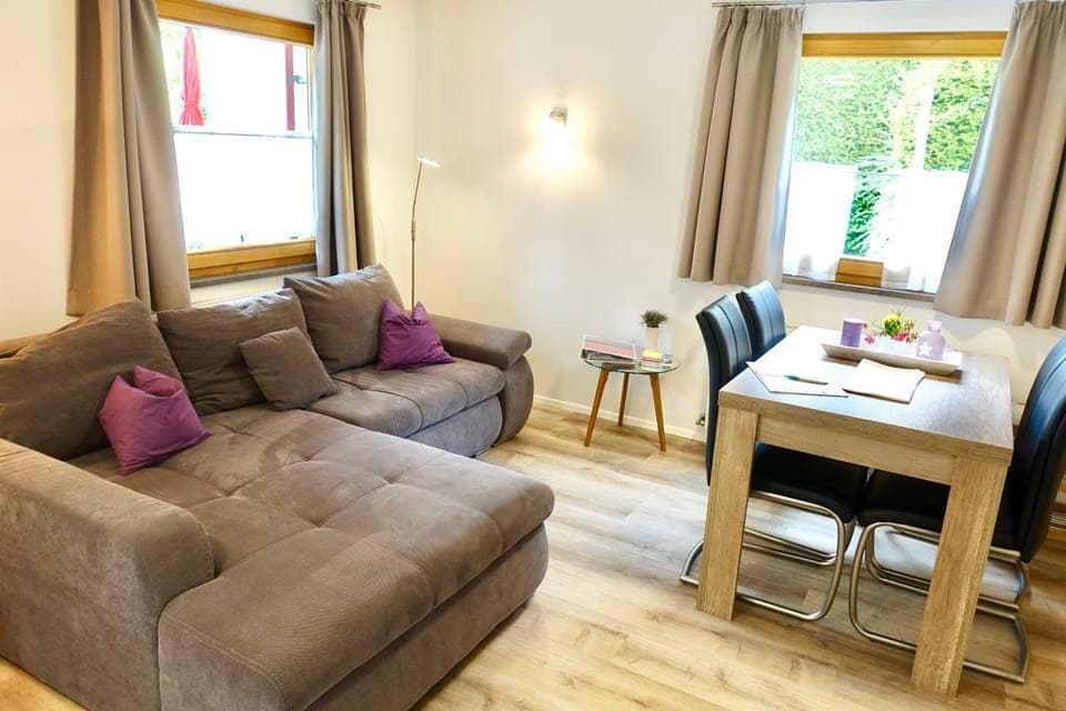 Living room, Seating area, Dining area