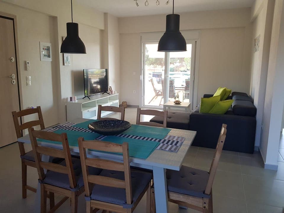 TV and multimedia, Kitchen or kitchenette, Seating area, Dining area, Area and facilities