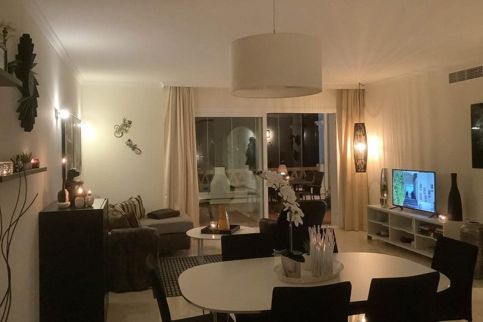 Living room, Dining area