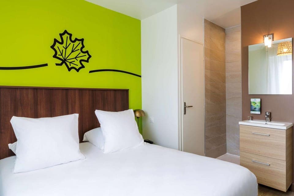 Photo of the whole room, On site