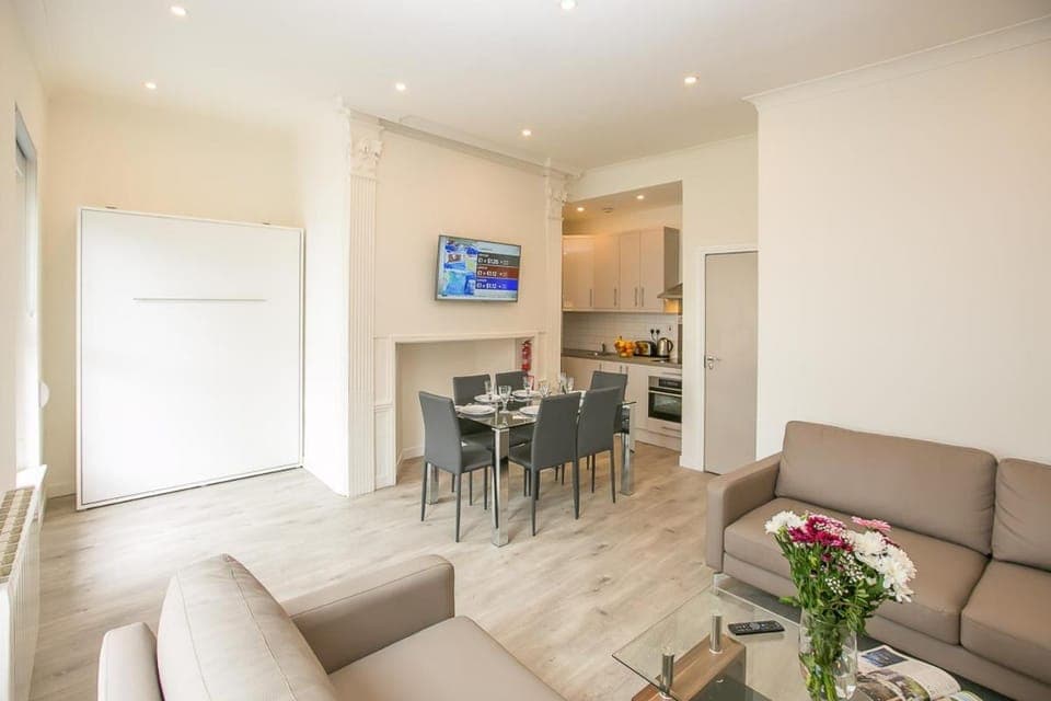 St Stephen's Green District-1 Apartment in Dublin