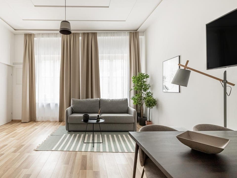 Seating area, Dining area