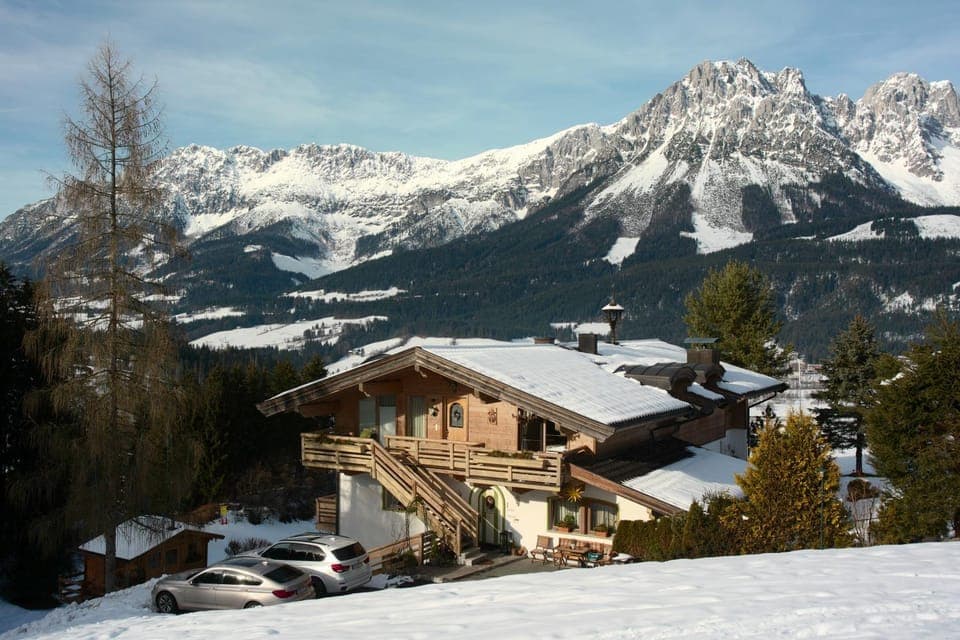 Property building, Day, Natural landscape, Winter, Mountain view